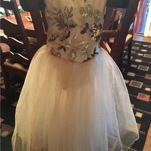 Elegant Cream Kids Dress with Floral Embellishments